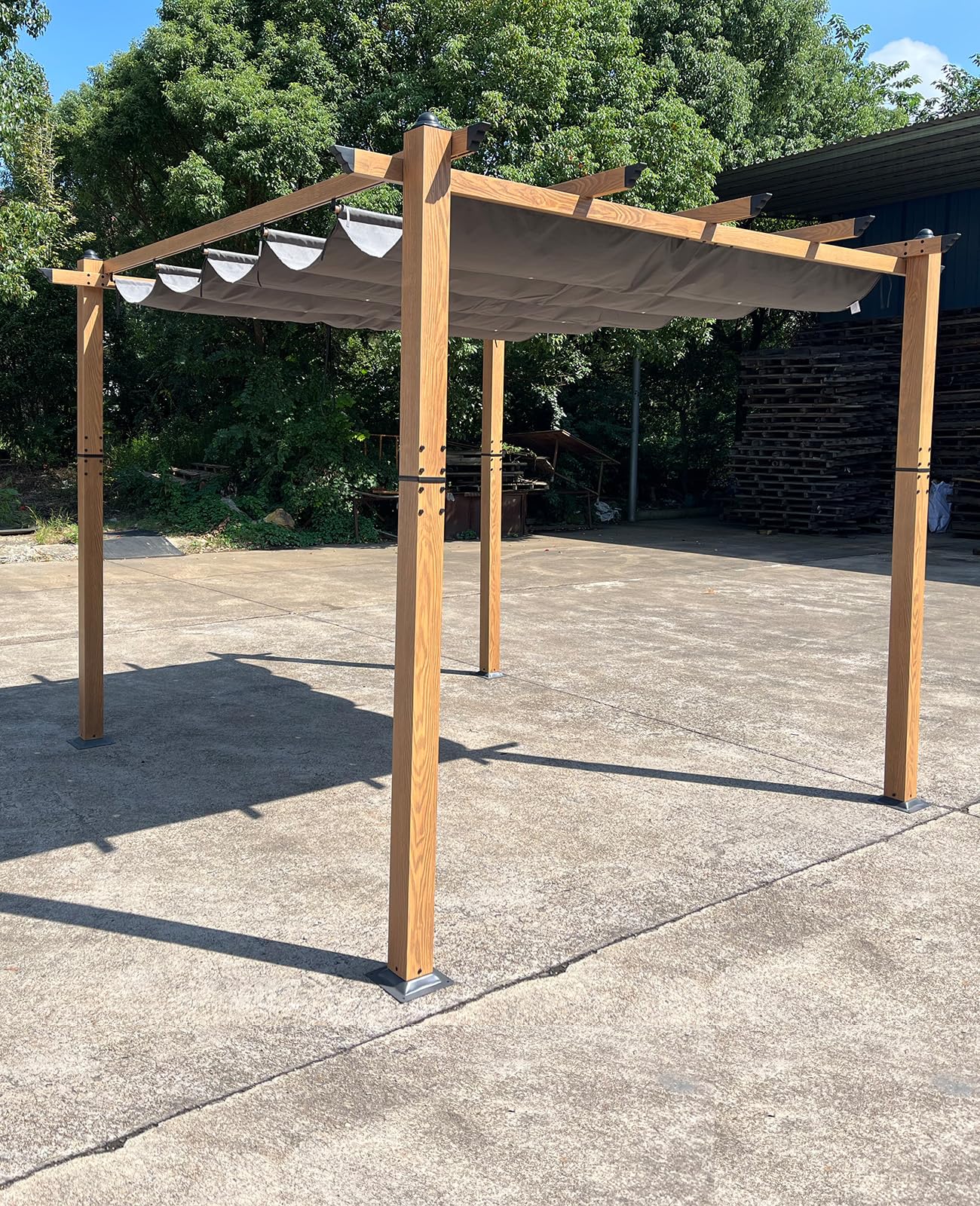 GarveeLife 10x10 ft Outdoor Pergola with Retractable Canopy Upgraded Outdoor Aluminium Pergola, Faux Wood Grain Metal Patio Gazebo for Modern Backyard Deck for Porch, Awning, Grape Trellis, Grey